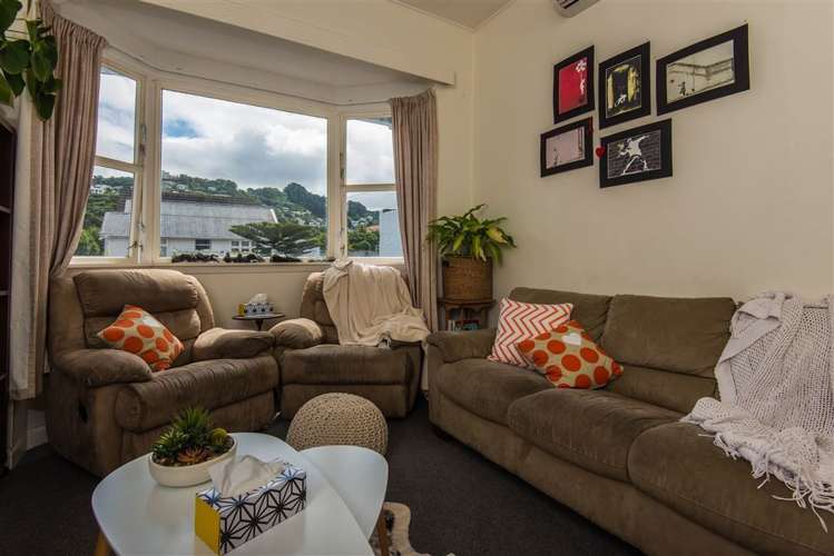 93 Ross Street Lyall Bay_2