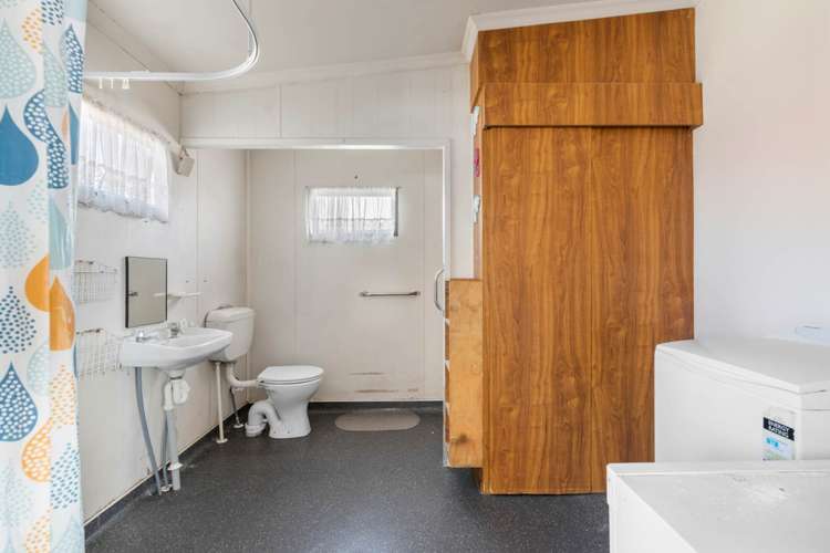 25 Tomintoul Place Highland Park_16