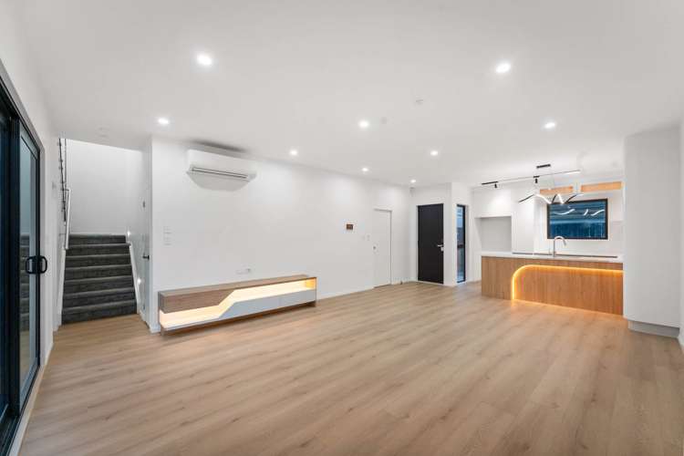 17B Sorrel Crescent Bucklands Beach_11