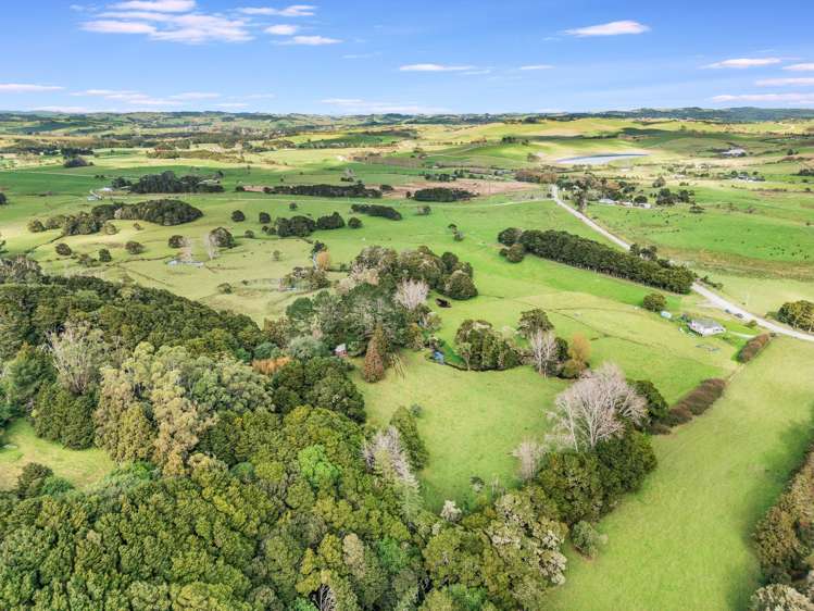 444 Brown Road Kaiwaka_11