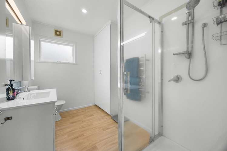 15 Glenside Avenue Pakuranga Heights_23
