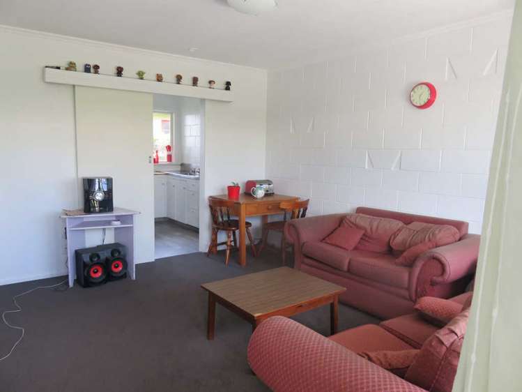 77a Albert Street Hamilton East_2