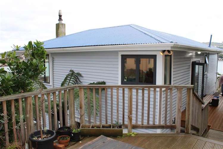 58 Shelly Bay Road Maupuia_0