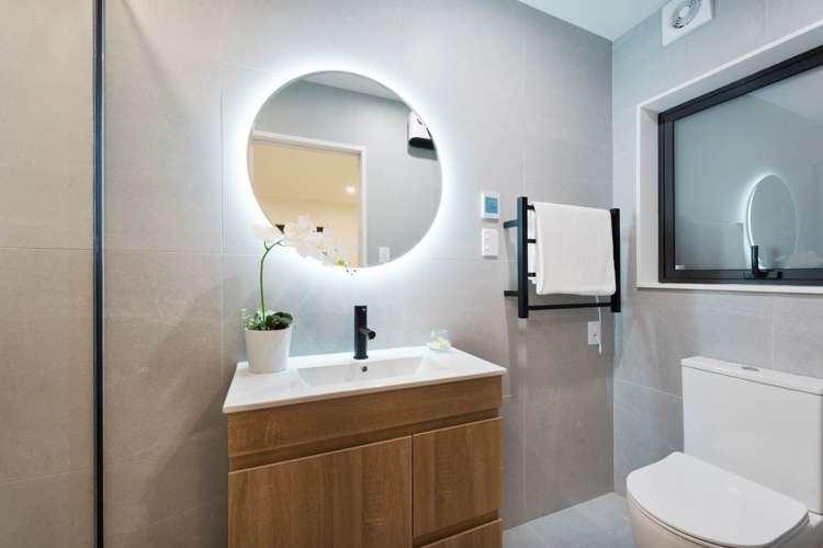 8B Hadfield Street Beach Haven_13