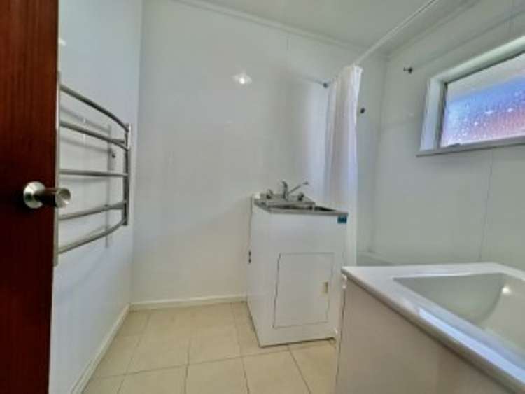 8/318 Te Atatu Road 1802_6