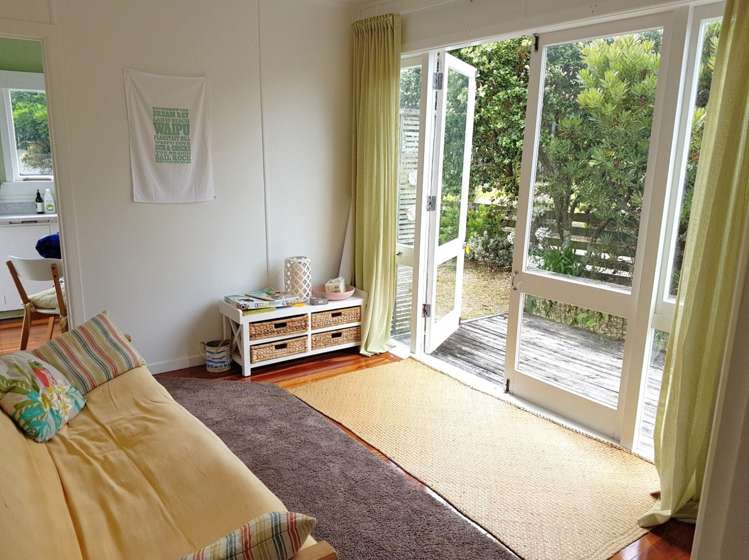 29 Slako Crescent Ruakaka_5