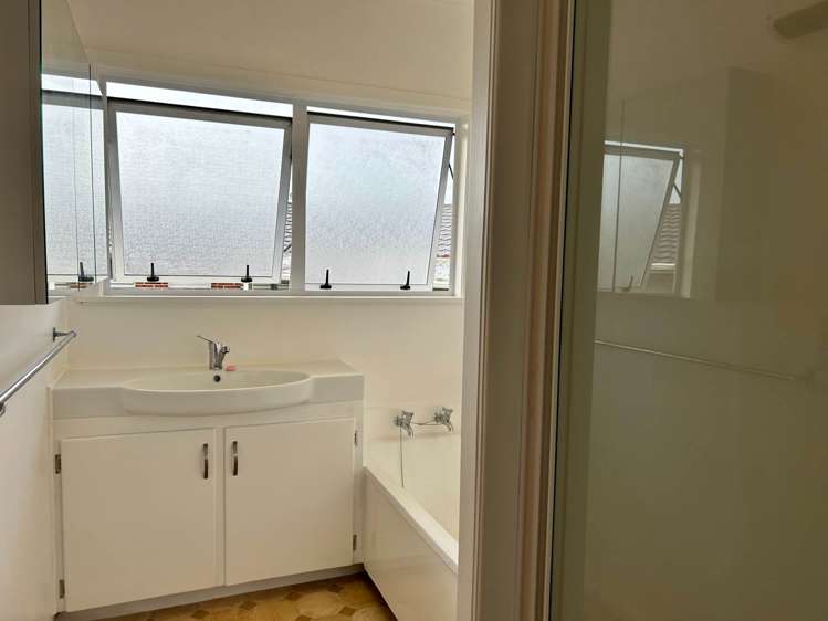 6 James Evans Drive Northcote_5