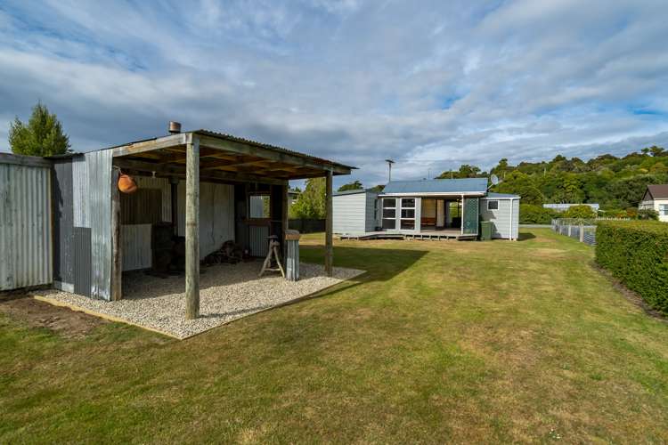 15 Wratten Road Owaka_5