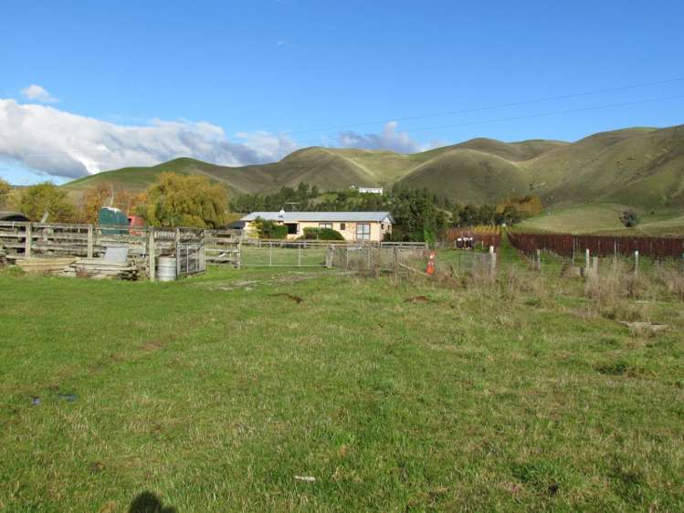 147 Wrekin Road Fairhall_1