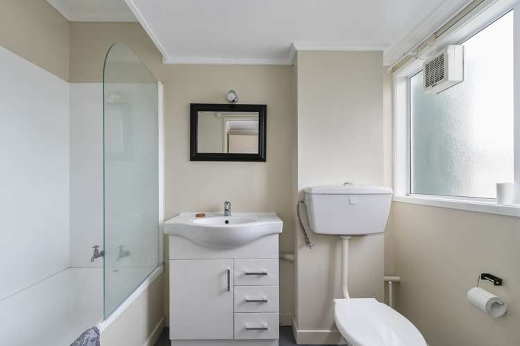 6/19 Britannia Street Petone_7