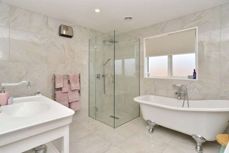 221 Cavendish Road Casebrook_10