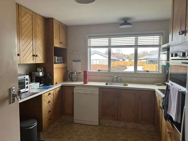 9 Ashbourne Street Burnside_4