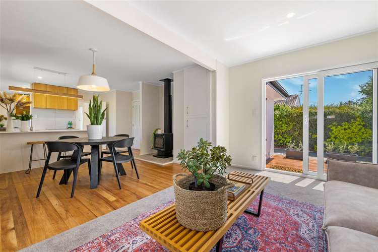 136 Avonhead Road Avonhead_6