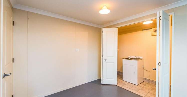 6 Titter Place Springvale_11