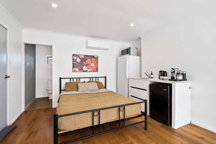 213 Hewlett Road Mata_31