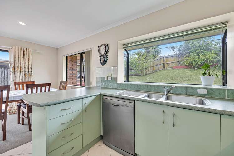 7 Donegal Park Drive Flat Bush_9