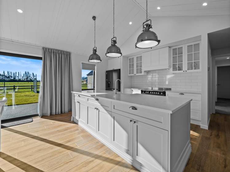 2 Springdale Close_3