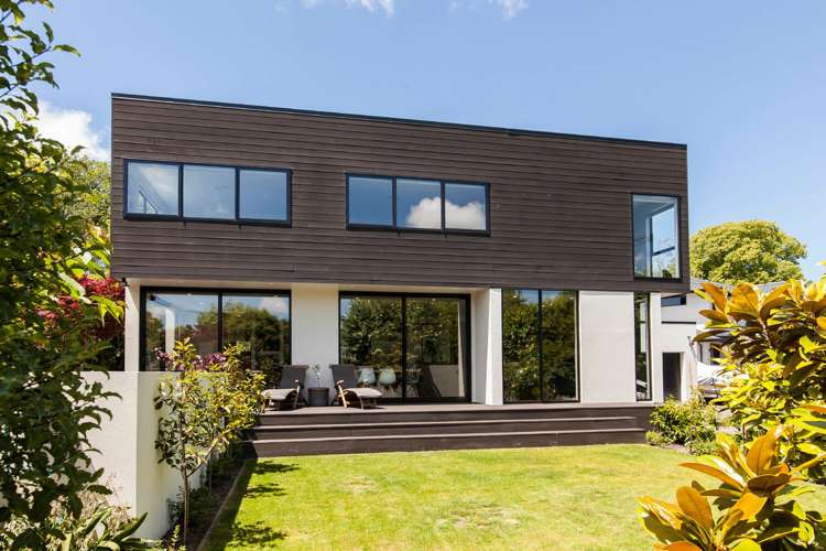 54 Garden Road Merivale_1