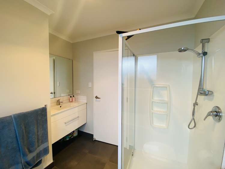 22 Hillpark Drive Pokeno_17