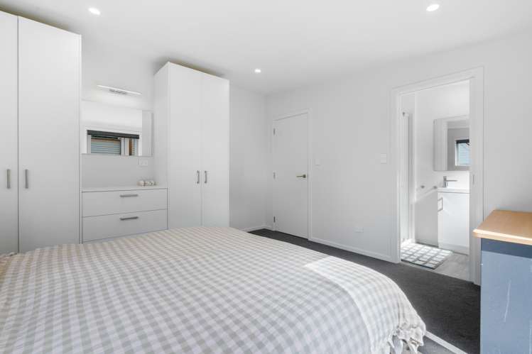 107 & 109 Russell Street Dunedin Central_13