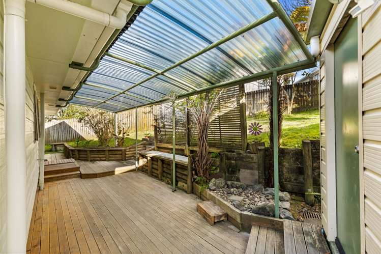 227 Glengarry Road Glen Eden_19