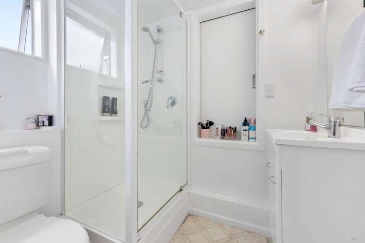 17 Havelle Avenue Titirangi_15