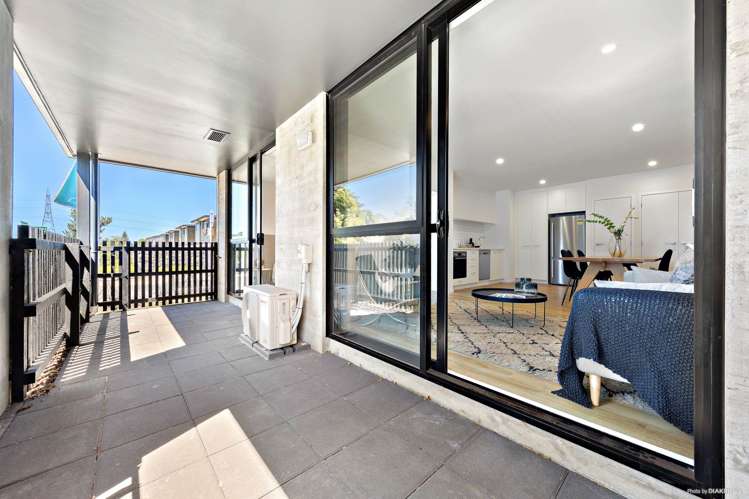 4/2 Tahuhu Road Mt Wellington_3