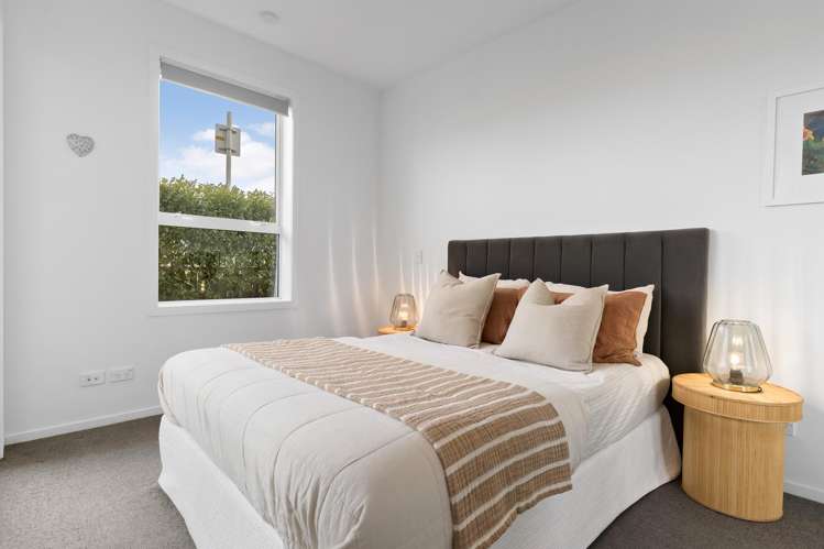 G02/26B Racecourse Parade Avondale_5