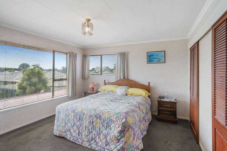 2/17 Nyoli Street Northcote_13