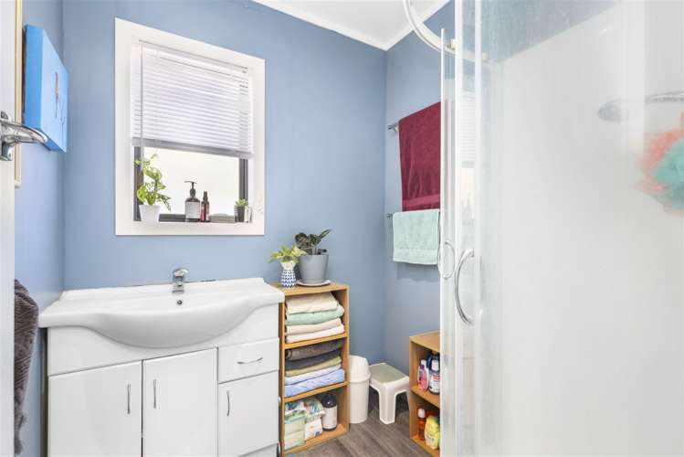 2 Mabian Crescent Deanwell_11