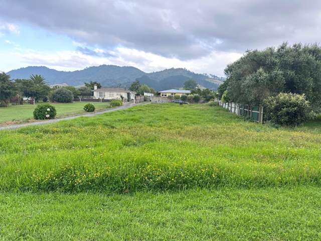 Build Your Vision - No Covenants, Prime Location