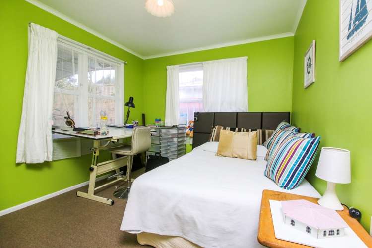 17 Tamariki Avenue Kelston_7