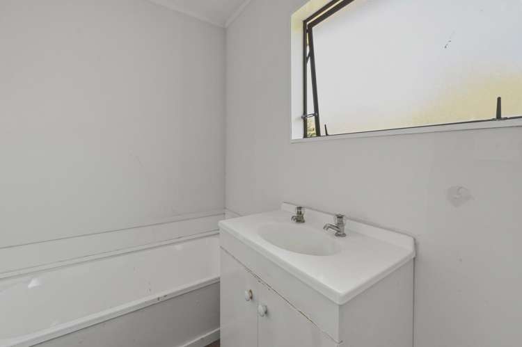 33C Edmund Road Mangakakahi_10