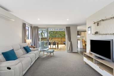 1A Grandison Crescent_2