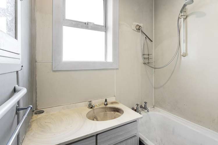 63 Hoani Street Northcote_10