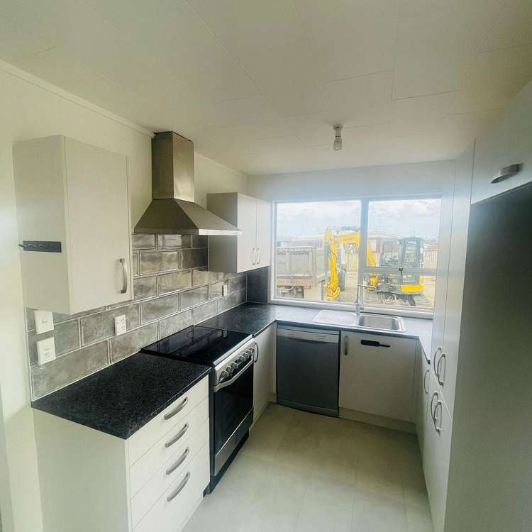 13 Chatsworth Crescent Pakuranga Heights_7