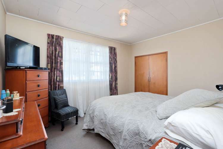 13 Karo Place Glendene_17