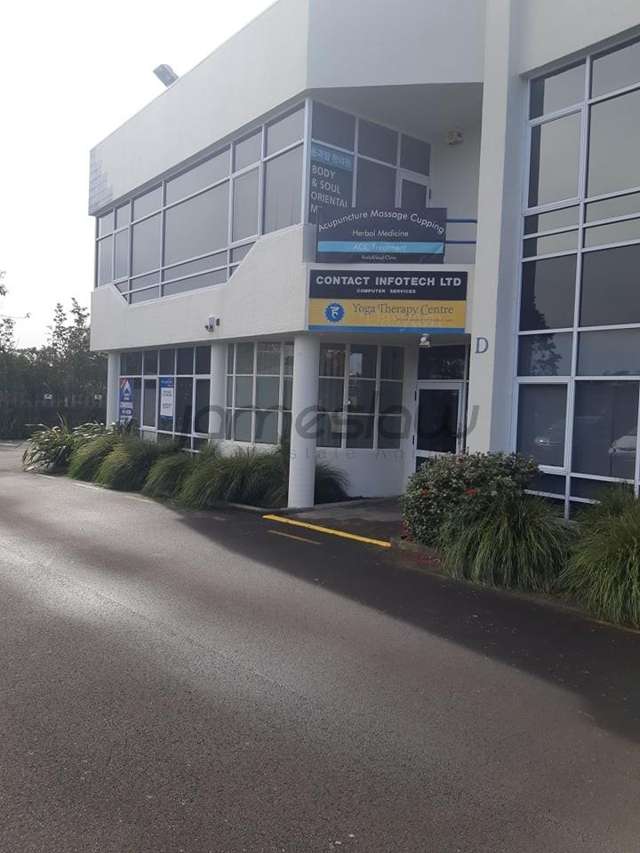 Onewa Road - Ground Floor Office/Studio 180m2