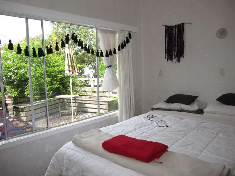 9 Ohinemuhu Street Porangahau_7