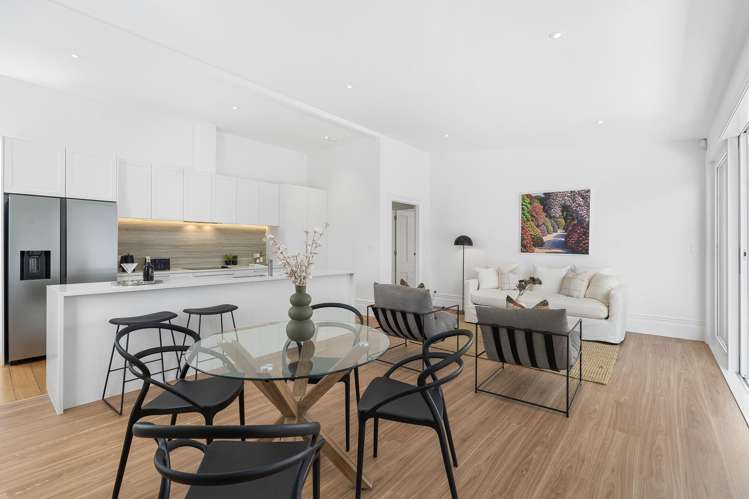 4 Clarence Road Northcote Point_10