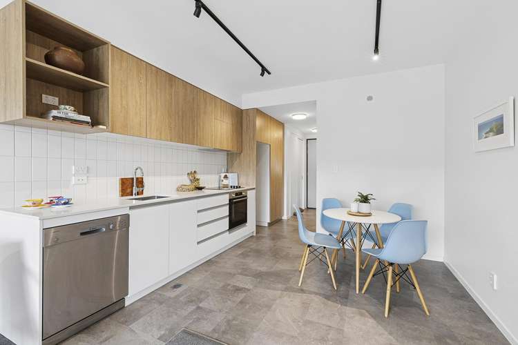 4/63 Tiketike Way Brooklyn_5