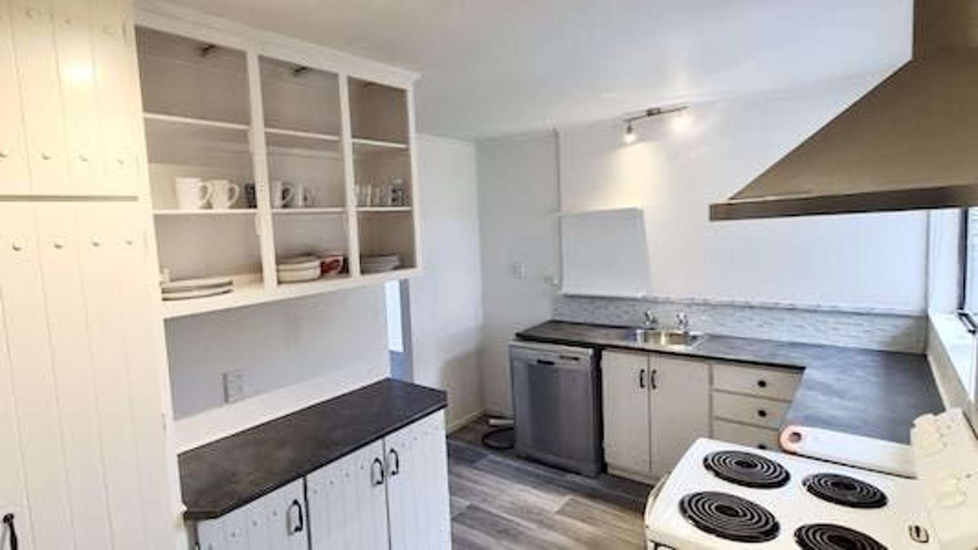 586A Pioneer Highway Highbury_0