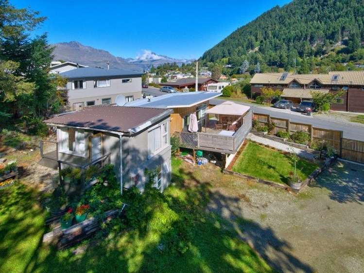 121 Hallenstein Street Queenstown_15