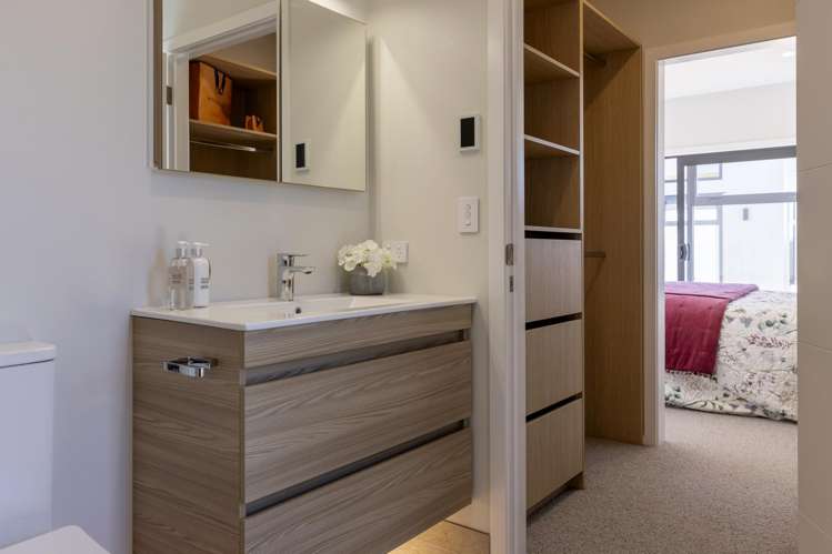 15 Makomako Crescent Wharewaka_21