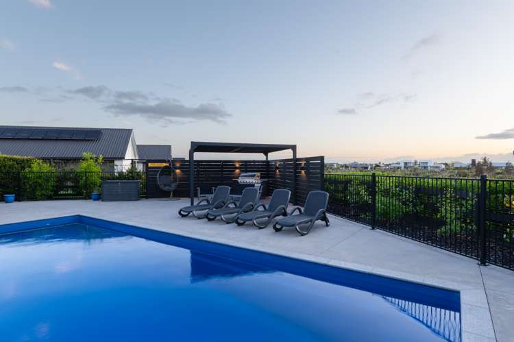 14 Baxter Michael Crescent Cambridge_24