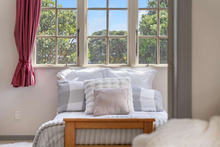 1 Eruini Street Waikanae Beach_12