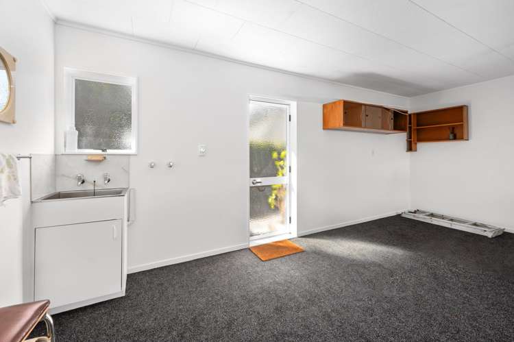 19b Lytton Street Glenholme_11