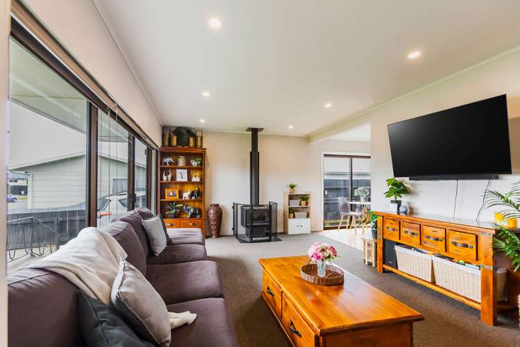 27 Clarence Cox Crescent Pirimai_5