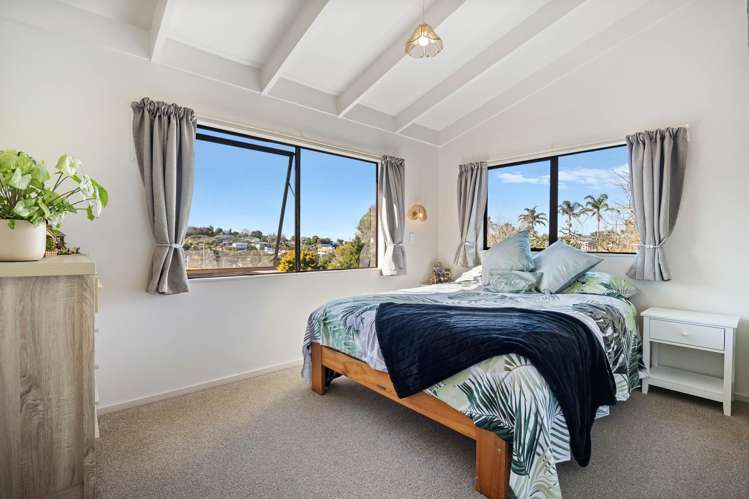 2/15 Dobell Road Stanmore Bay_17