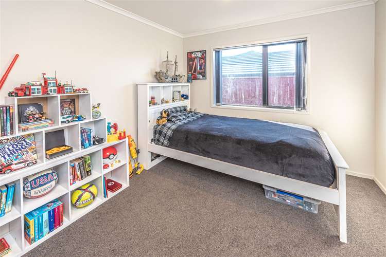 17 Magnolia Crescent Tawhero_5